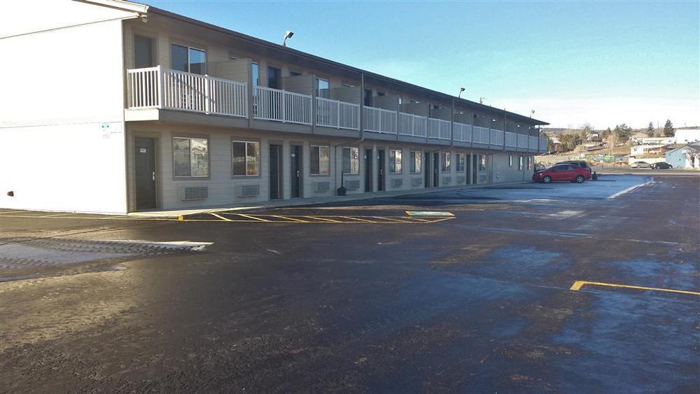 Americas Best Value Inn Бернс Экстерьер фото