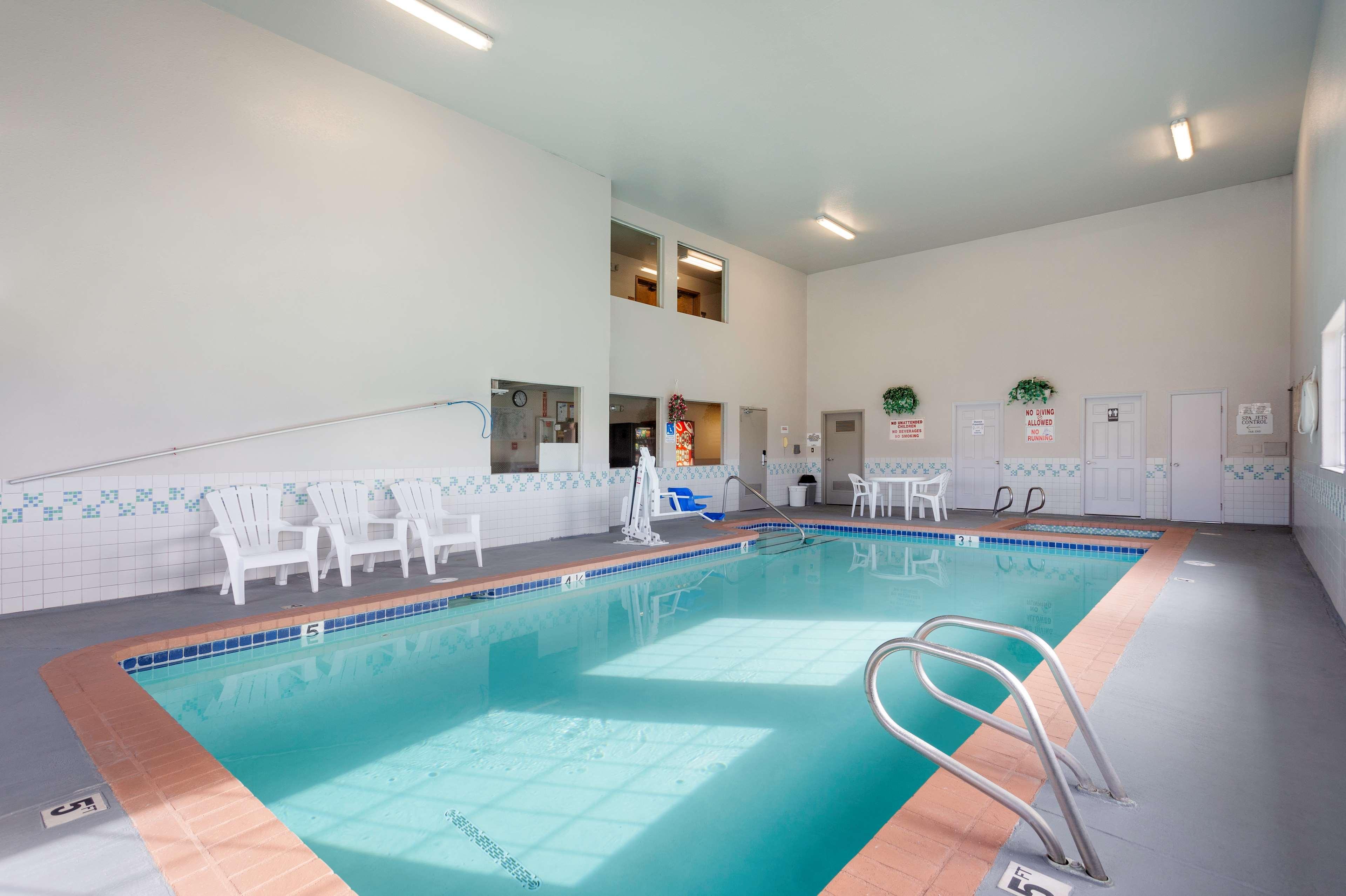 Americas Best Value Inn Бернс Экстерьер фото