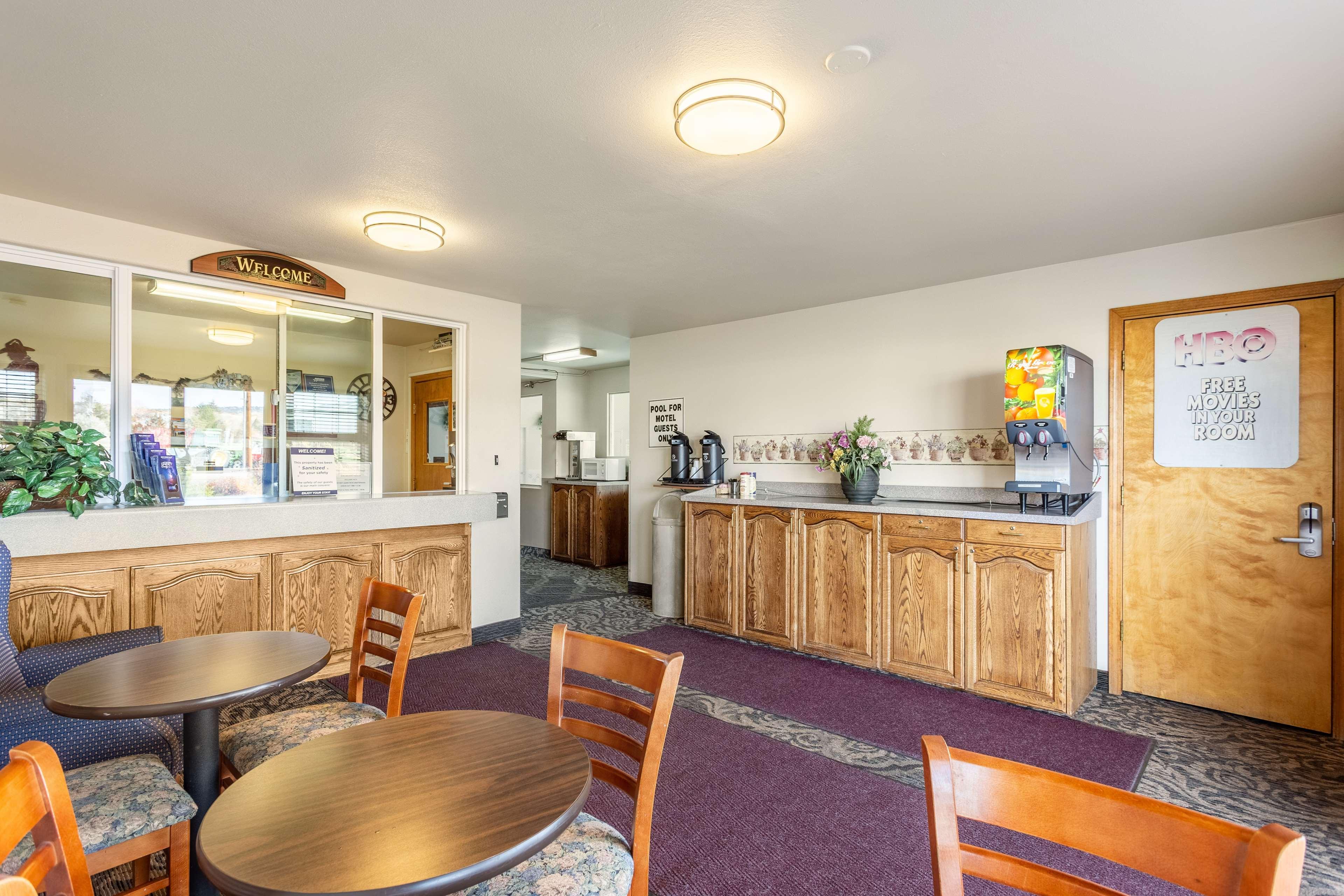 Americas Best Value Inn Бернс Экстерьер фото