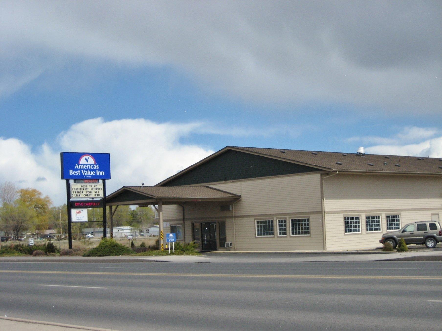 Americas Best Value Inn Бернс Экстерьер фото